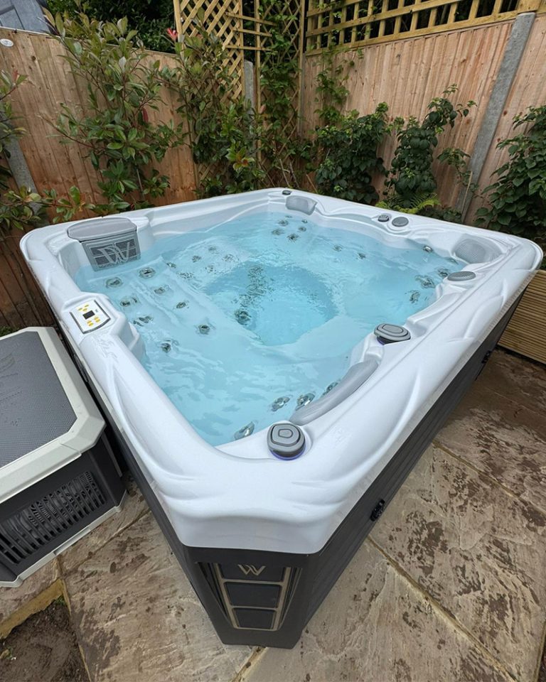 budapest-life-city-hot-tub-spa-johnsons-wellness-wellis-016