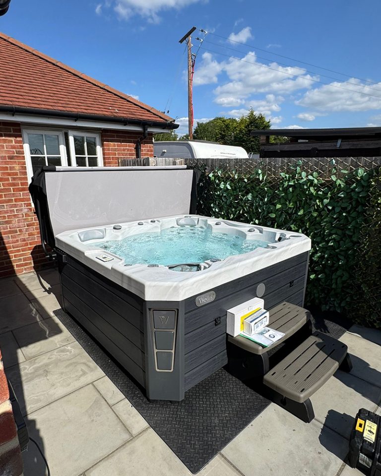 prague-city-hot-tub-spa-johnsons-wellness-wellis-008