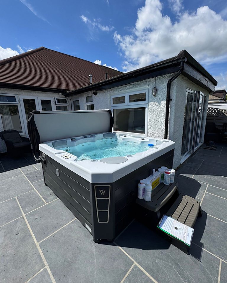prague-city-hot-tub-spa-johnsons-wellness-wellis-021