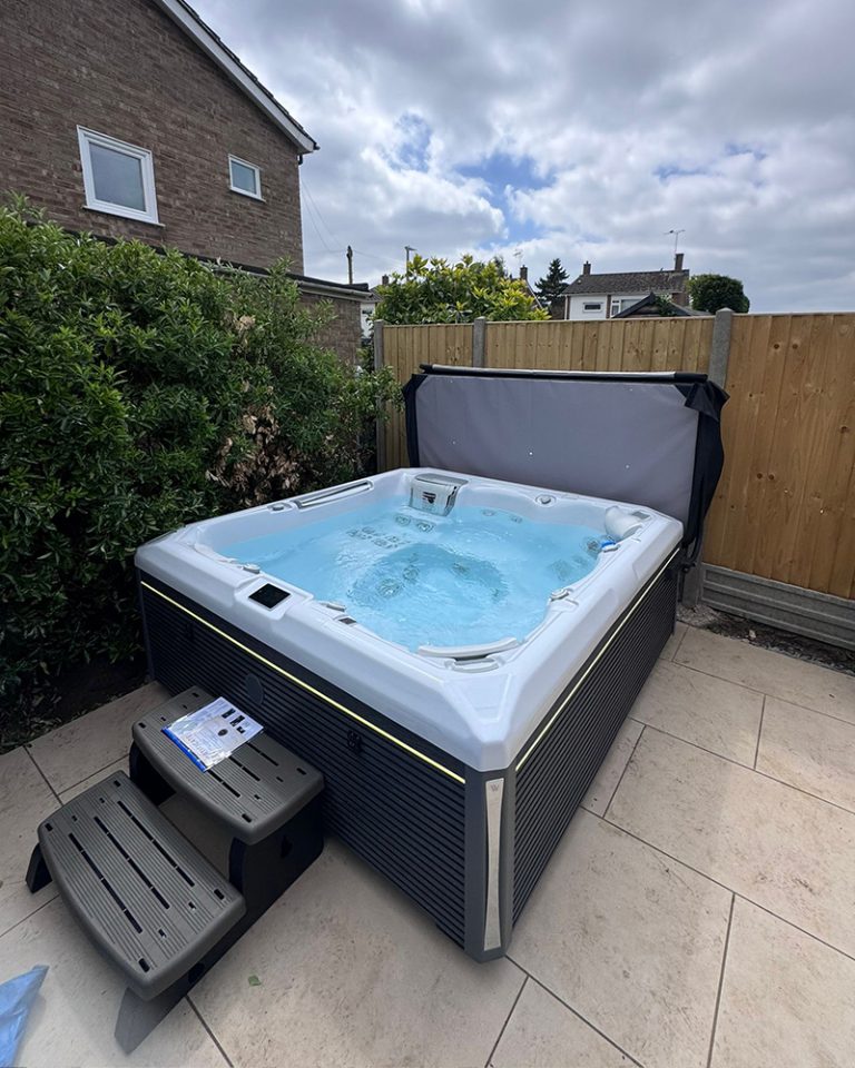 atlas-life-mountain-signature-hot-tub-spa-johnsons-wellness-wellis-007