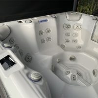 mandala-chestfield-ex-display-hot-tub-johnsons-wellness-001